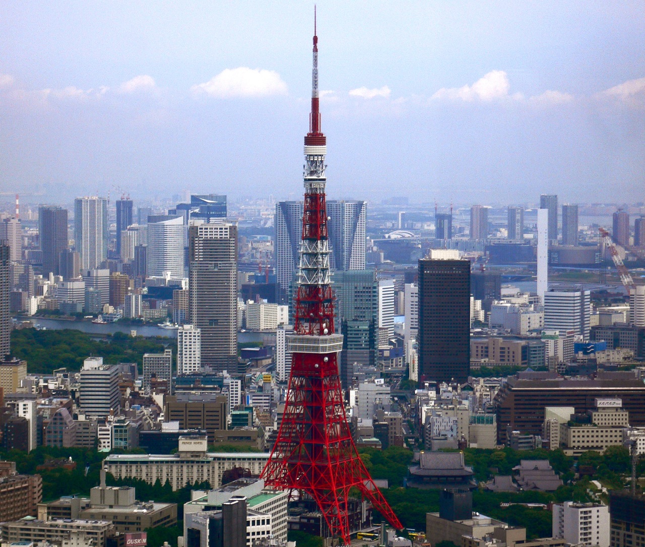 Học tiếng Nhật với người Nhật khi tham quan tháp Tokyo
