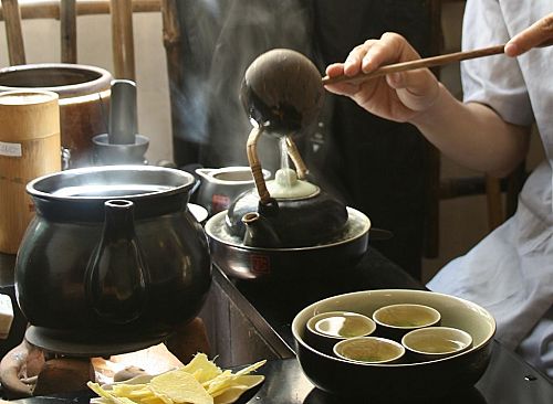 Học tiếng Nhật qua văn hóa trà đạo Nhật Bản